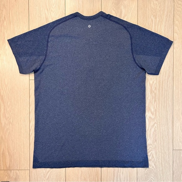 Lululemon Men's Blue Metal Vent Tech Short Sleeve Henley Shirt XL - Picture 2 of 4